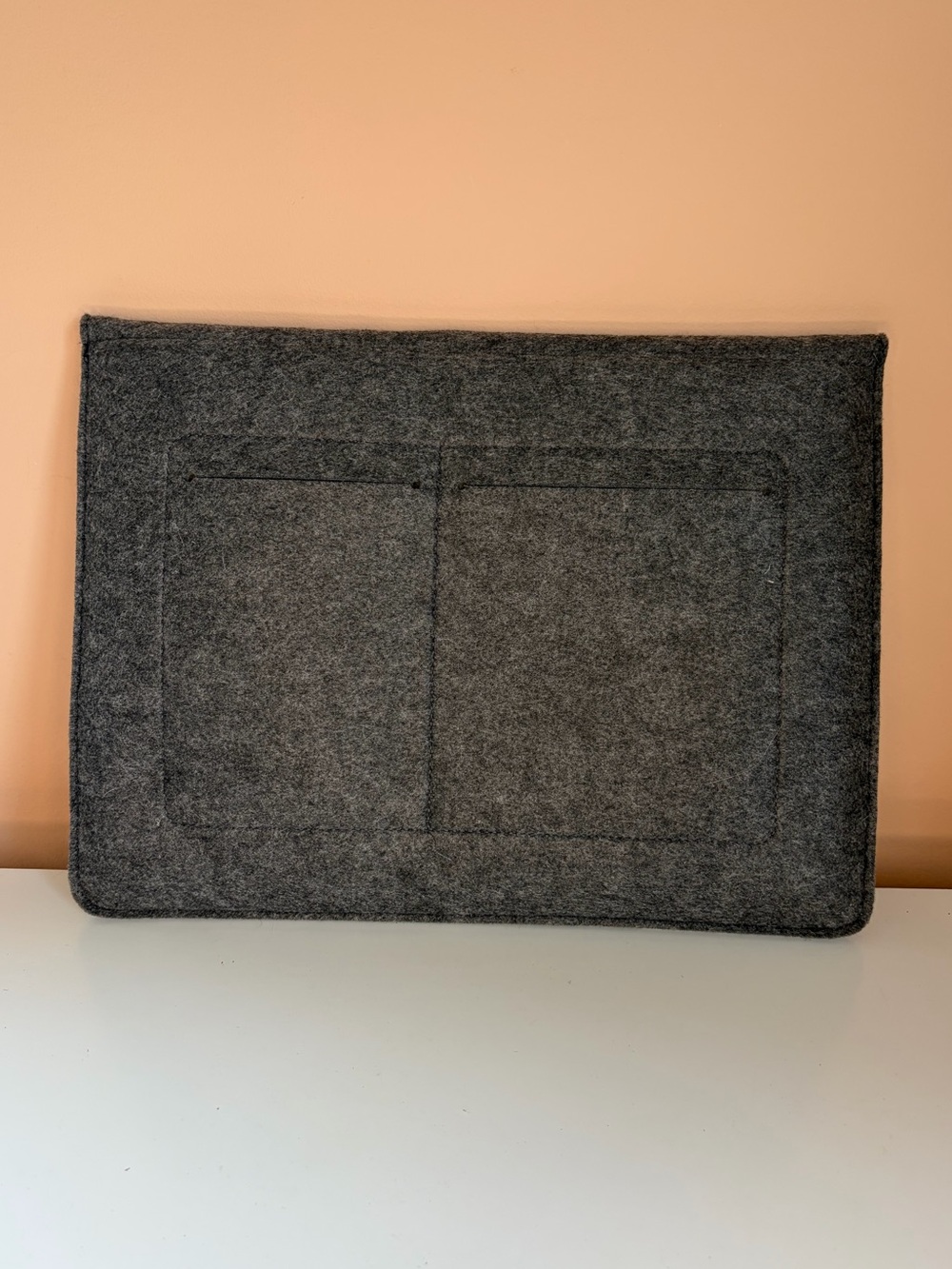 Amazon Basics Laptop Case - Picture 2 of 7